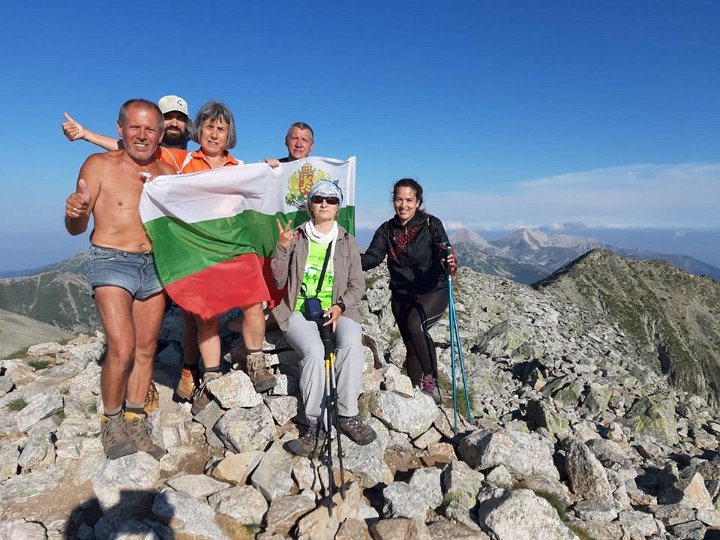 Клубът по пешеходен туризъм отново по планинските пътеки