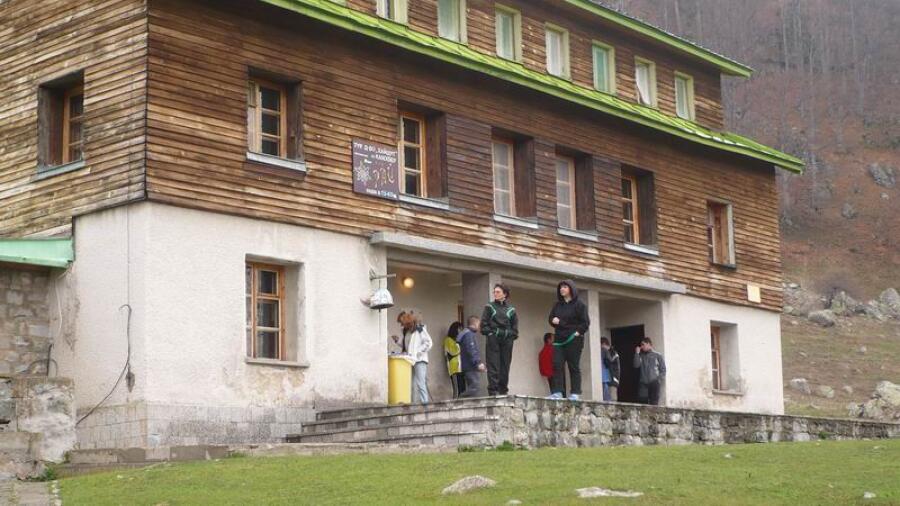 Изкачване на връх Ботев в навечерието честването на 100-годишнината от учредяването на клуба