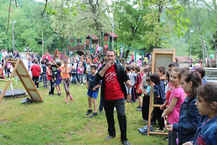 Своята 40-годишнина ОУ „Бачо Киро“ отпразнува на Ксилифор