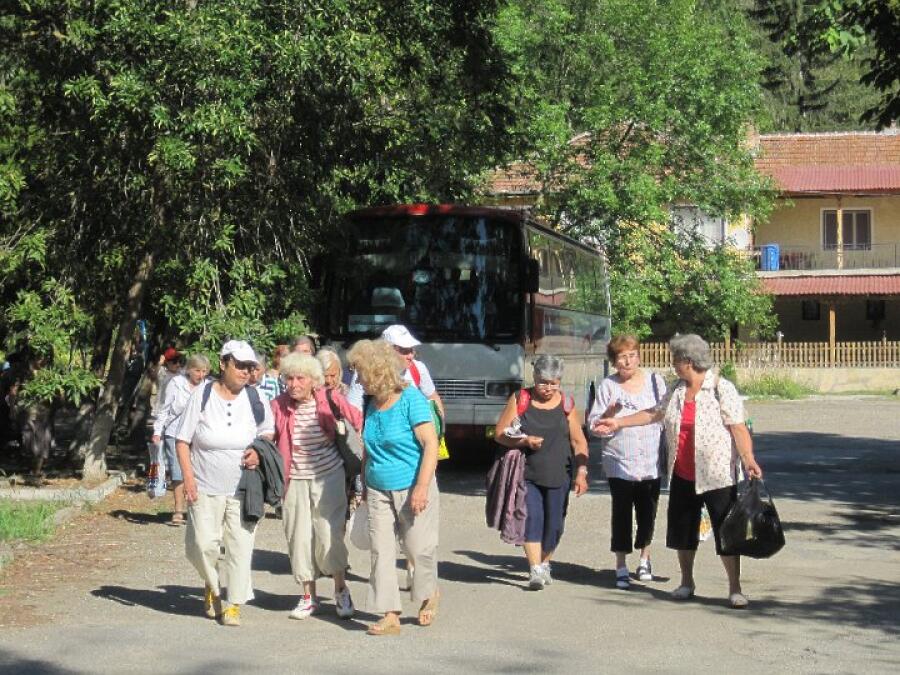 С разнообразни прояви бе изпълнено лятото на туристите ветерани