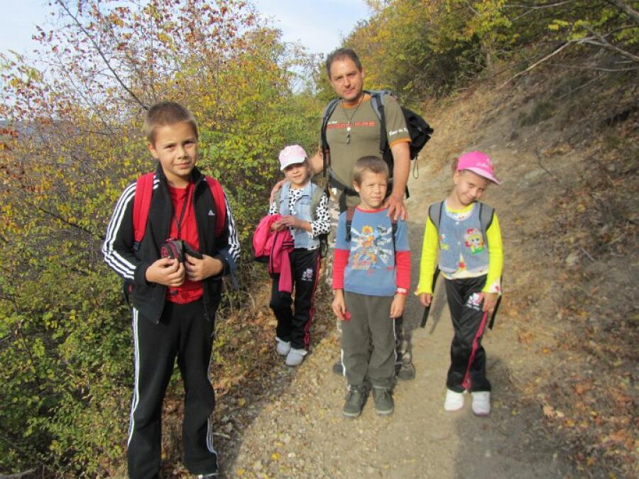 Есенно „Слънце в раницата“