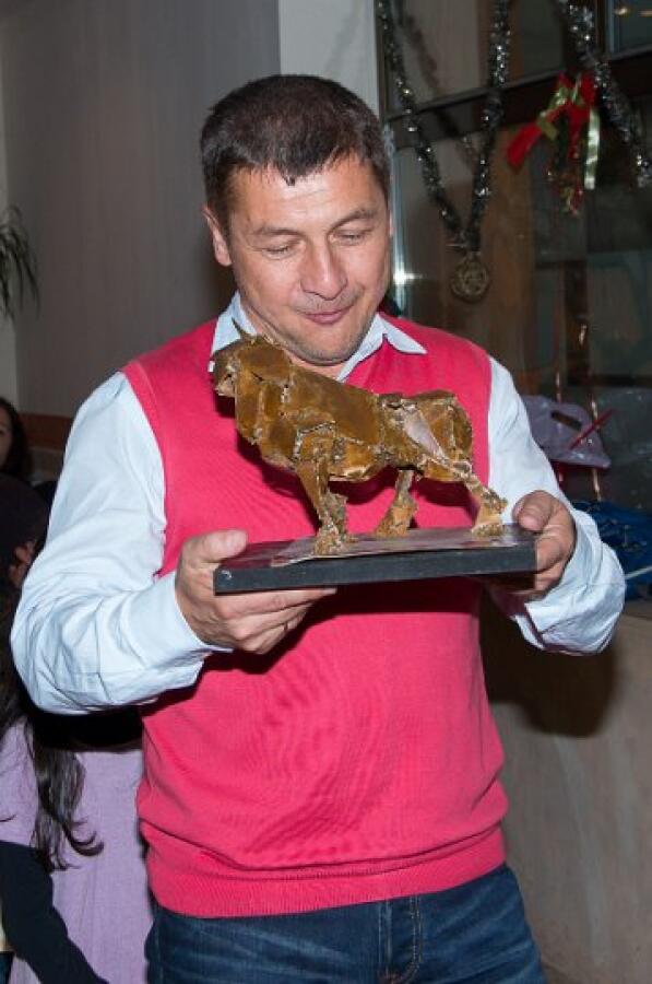 2470 лв. е общата сума, събрана на Коледния благотворителен бал