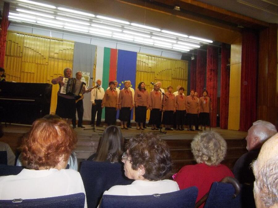 Хор "Еделвайс" с участие на концерт в Плевен