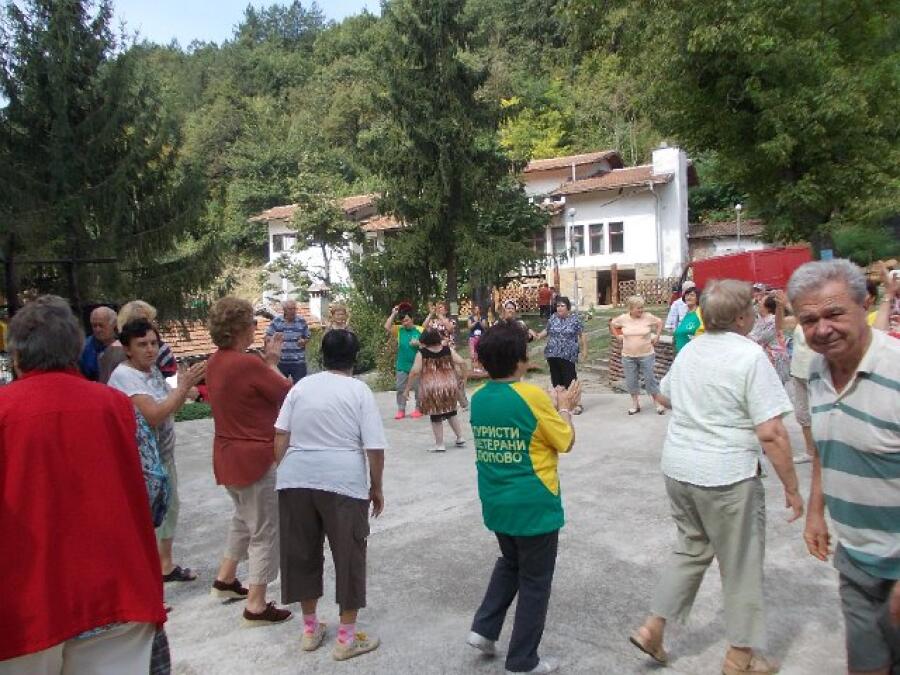 Пета юбилейна пенсионерска туристическа среща