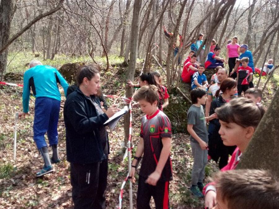 Състезание по ориентиране "С карта из Търновград" и "Трите хълма"