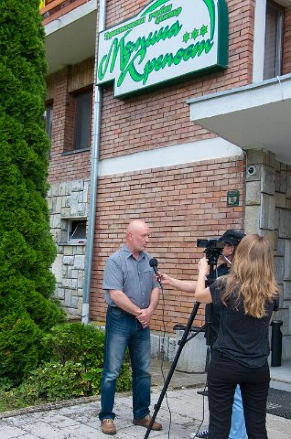 Откриване на младежка скулптурна колония „Светът на приказките в скулптура”
