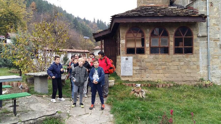 Есенно "Слънце в раницата"