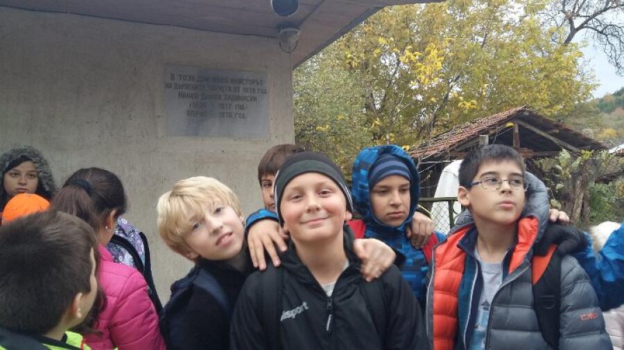 Есенно "Слънце в раницата"