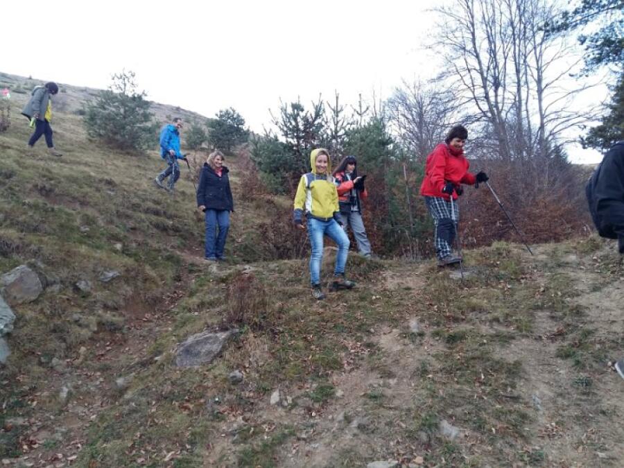 Учителите туристи на семинар в планината