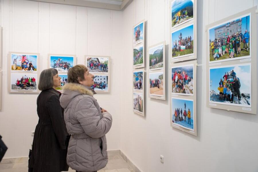Фотоизложба 110 години клуб по пешеходен туризъм