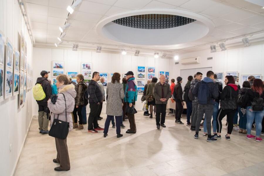 Фотоизложба 110 години клуб по пешеходен туризъм
