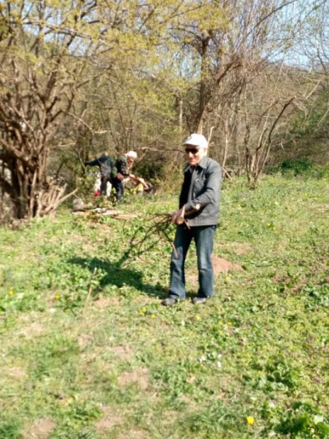 Пролетна зелена мисия на туристите ветерани
