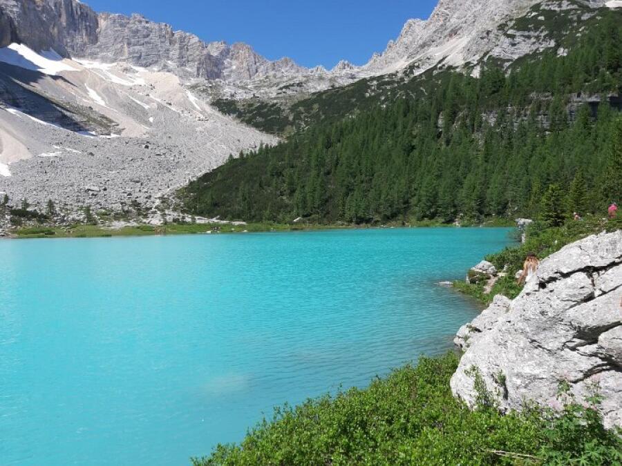 Туристическа проява до Доломитите, Италия