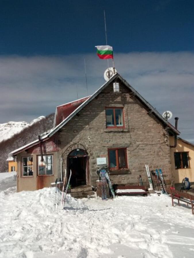 Поход от хижа Партизанска до хижа Мазалат