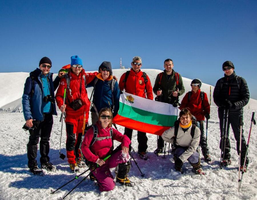 Алпинистите отбелязаха Трети март с изкачване на връх Ботев