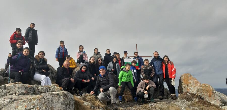 Първа проява от календарния план на юношески туристически клуб "Царевец" към ТД "Трапезица-1902"