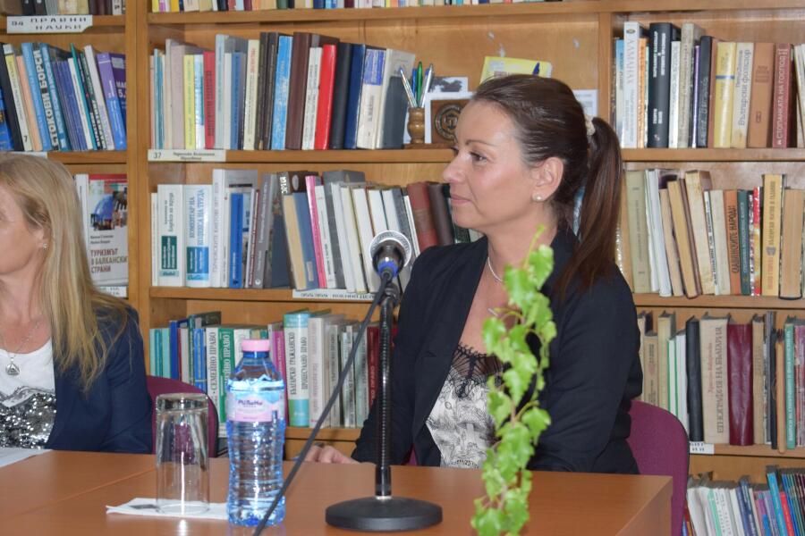Представяне на книгата "Да хванеш гората" на Галя Щърбева