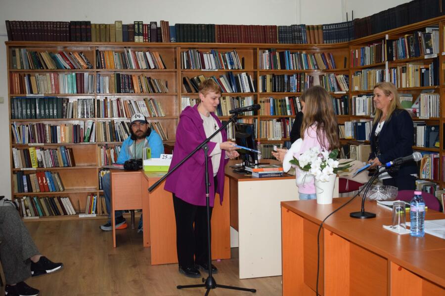 Представяне на книгата "Да хванеш гората" на Галя Щърбева