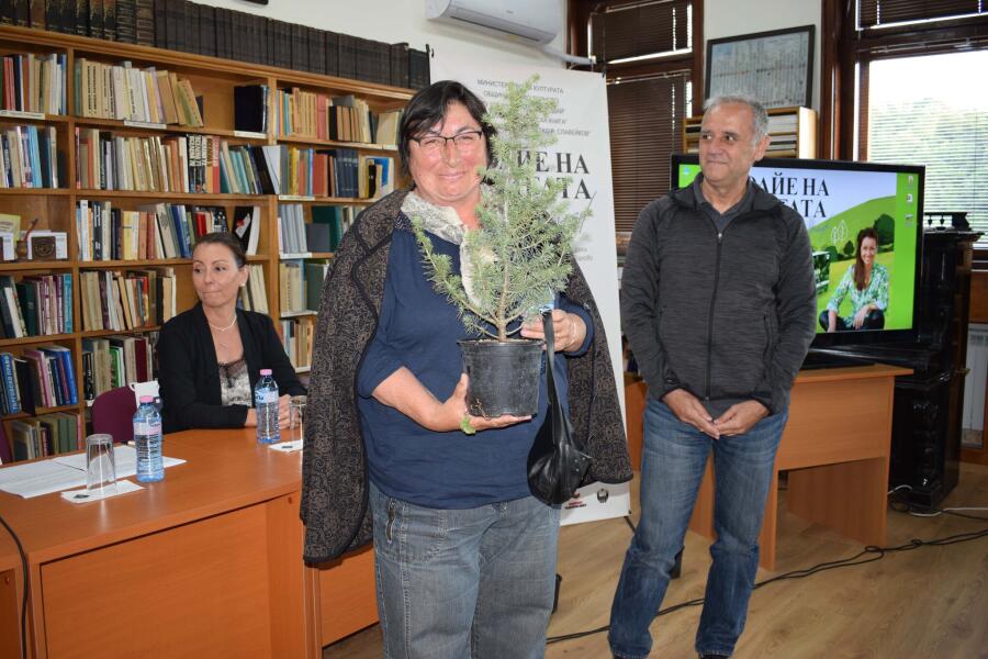 Представяне на книгата "Да хванеш гората" на Галя Щърбева