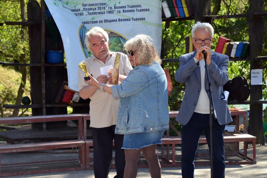 Втори национален фестивал за изпълнение на стара и нова градска и туристическа песен „КСИЛИФОР ПЕЕ“