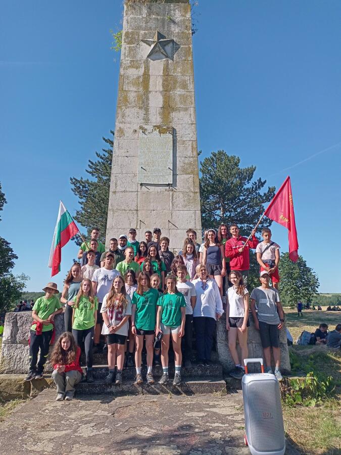 За седми пореден път младежите от ЮТК „Царевец“ при ТД „Трапезица-1902“ поеха по пътя на Ботевата чета
