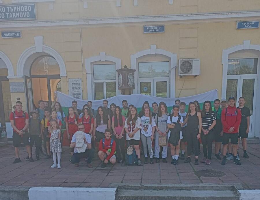 За седми пореден път младежите от ЮТК „Царевец“ при ТД „Трапезица-1902“ поеха по пътя на Ботевата чета